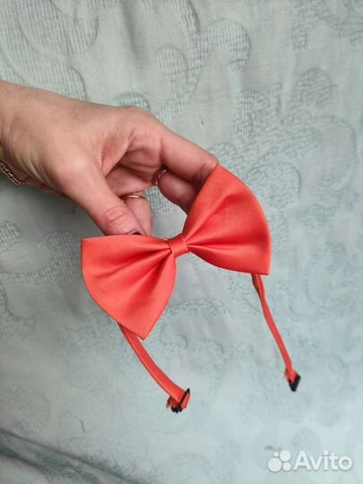 Аксессуары галстук бабочка, шляпки, ободки цветы