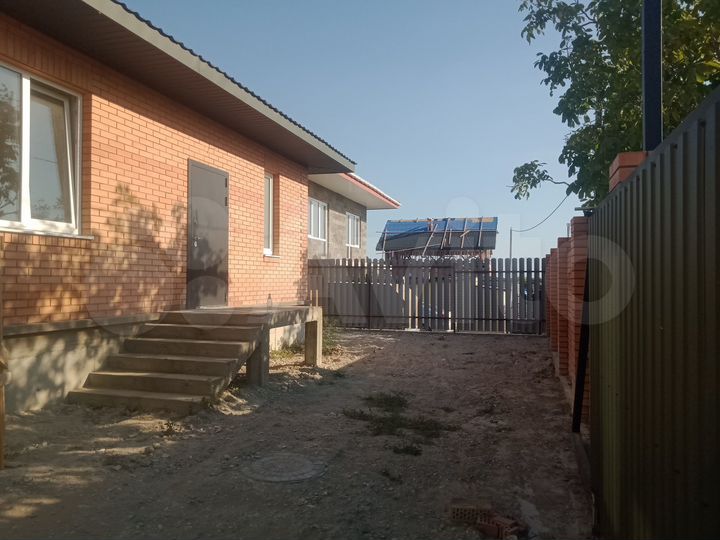Дом 93 м² на участке 5,5 сот.