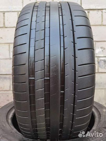 Michelin Pilot Super Sport 255/45 R19 97U