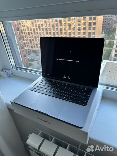 Apple macbook pro 14 m1pro
