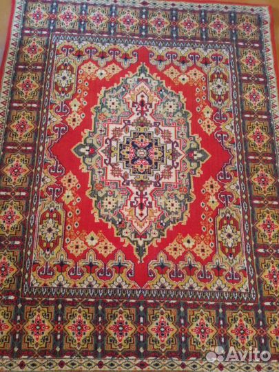 Ковер шерстяной