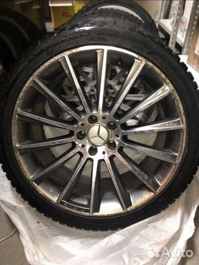 Nokian Tyres Hakkapeliitta 9 275/35 R20