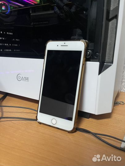 iPhone 8 Plus, 64 ГБ