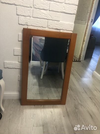 Зеркало настенное