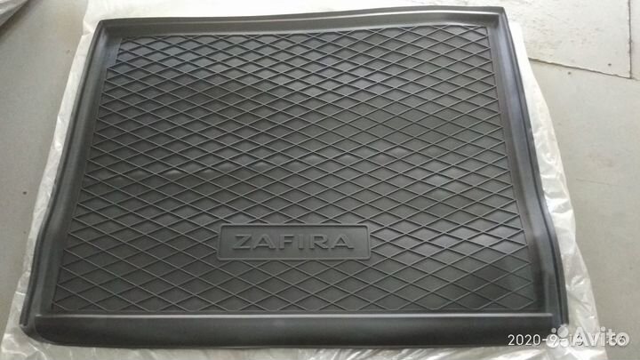 Ковер багажника Зафира С. Новый