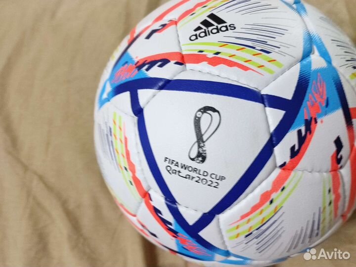 Футбольный мяч