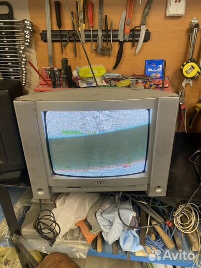Телевизор 37 диагональ