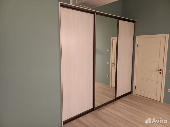 Черный шкаф