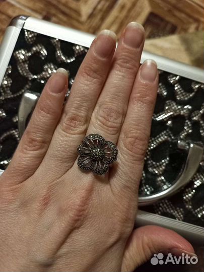 Комплект серьги и кольцо