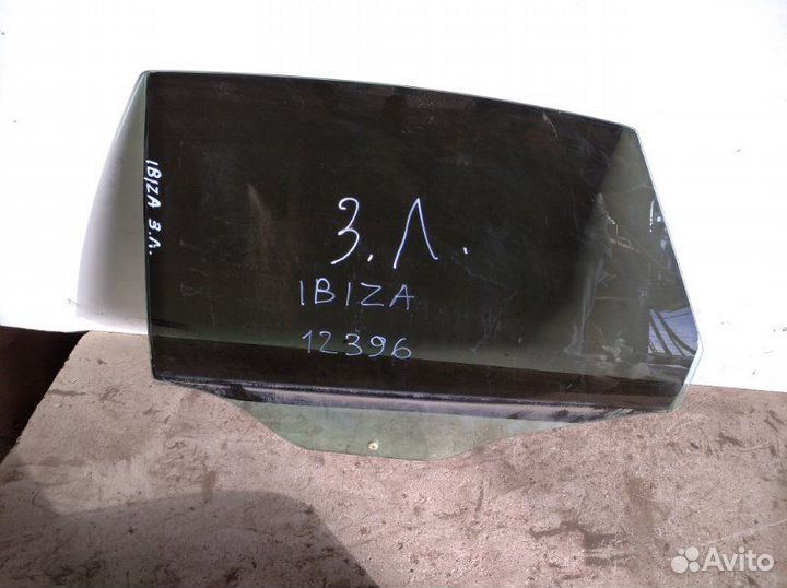 Стекло заднее левое Seat Ibiza IV 2002-2008