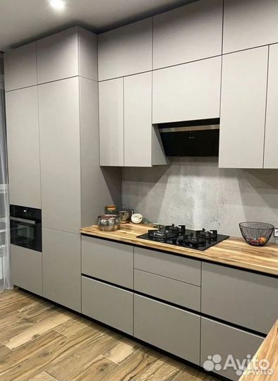 Кухня на заказ Тито