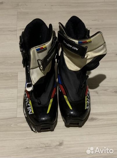 Лыжные ботинки