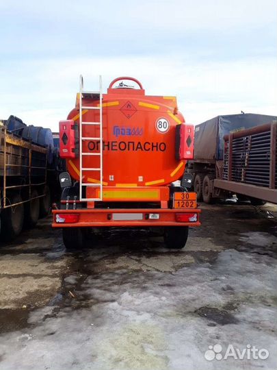 Полуприцеп бензовоз ГрАЗ 96222-0000010, 2015