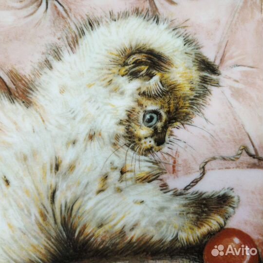 Антиквариат из Европы. Тарелка декоративная, кошки