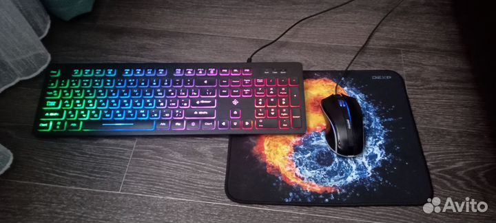 Клавиатура мышка и коврик
