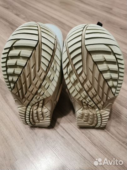 Сноубордические ботинки женские (38 размер)