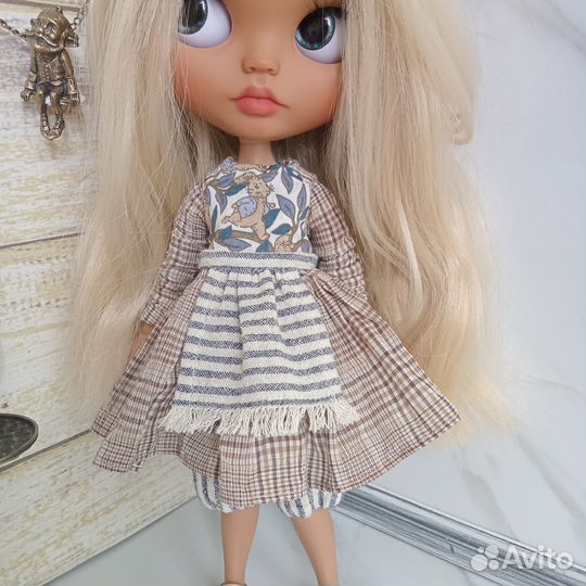 Комплект - платье для куклы Blythe + штанишки и пе