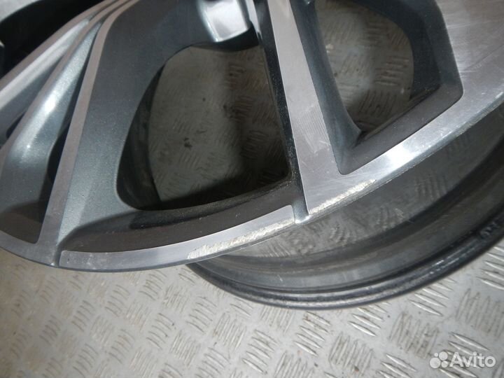 Диск колесный литой R21 5*112 j10,0 ET20 DIA66,5