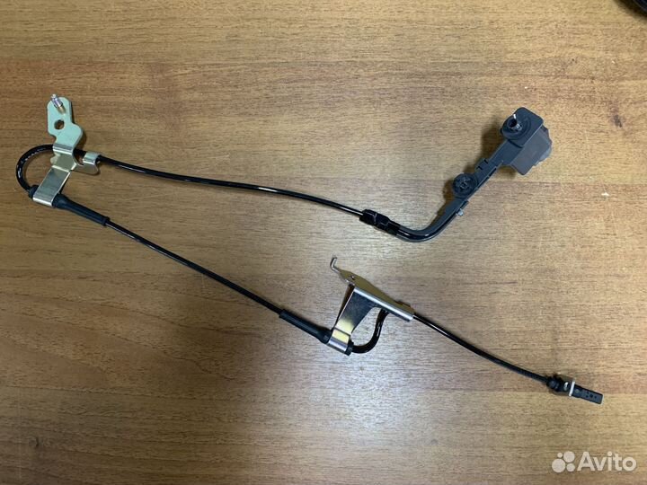 Датчик ABS передний левый новый ориг Mazda 6 GH