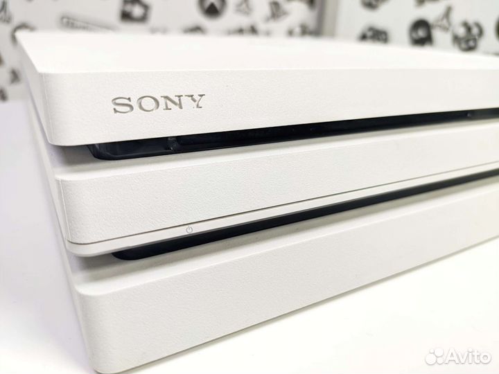 PlayStation 4 PRO Белая 1Tb Б/У