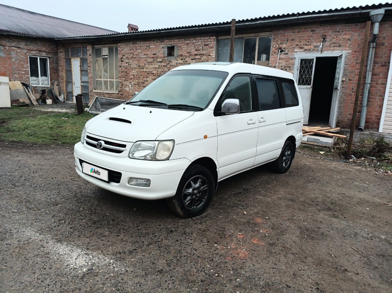 Toyota Town Ace Noah: фото владельца