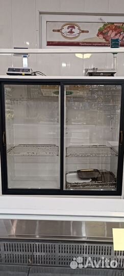 Холодильная витрина