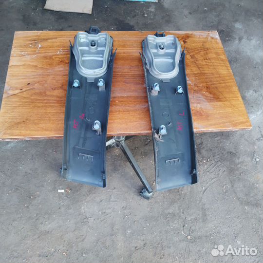 Opel astra h Обшивка стойки центральная нижняя