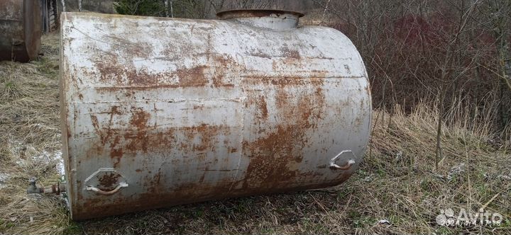 Емкость для воды металлическая бу