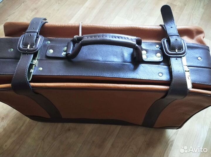 Чемодан СССР кожаный