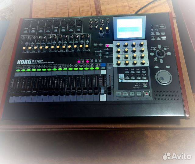 Korg D3200 портостудия
