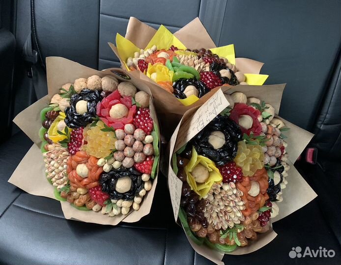 Букет из сухофруктов и орехов