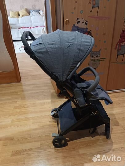 Коляска прогулочная складная