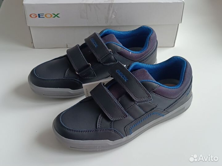 37 geox кроссовки новые