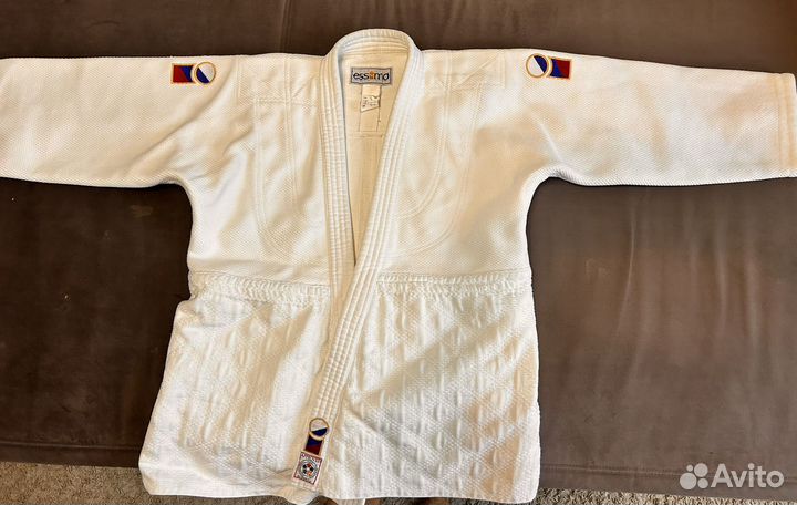 Оригинальное кимоно для дзюдо Essimo IJF approved