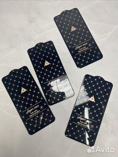 Стекло на телефон