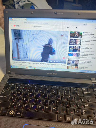 Ноутбук Samsung R425