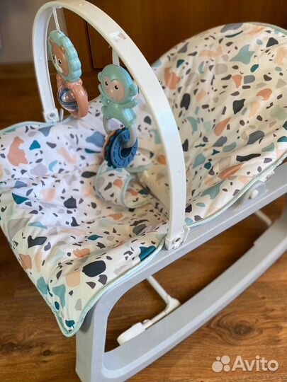 Кресло-качалка Fisher Price GWD39