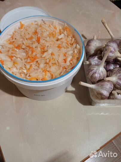 Капуста квашеная, компоты, солянка, огурцы, борщев