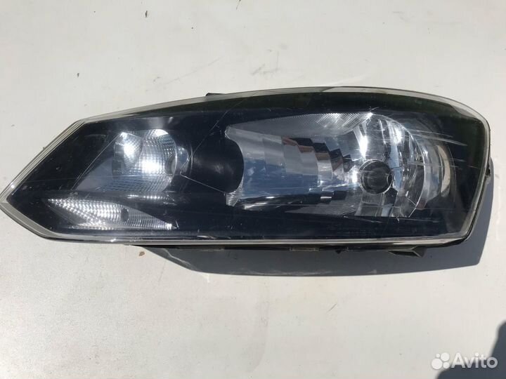Фара левая Volkswagen Polo не оригинал