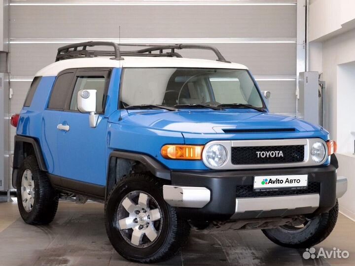 Toyota FJ Cruiser 4.0 AT, 2006, 145 181 км