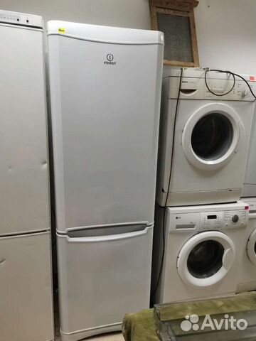 Чистый белый холодильник +Доставка