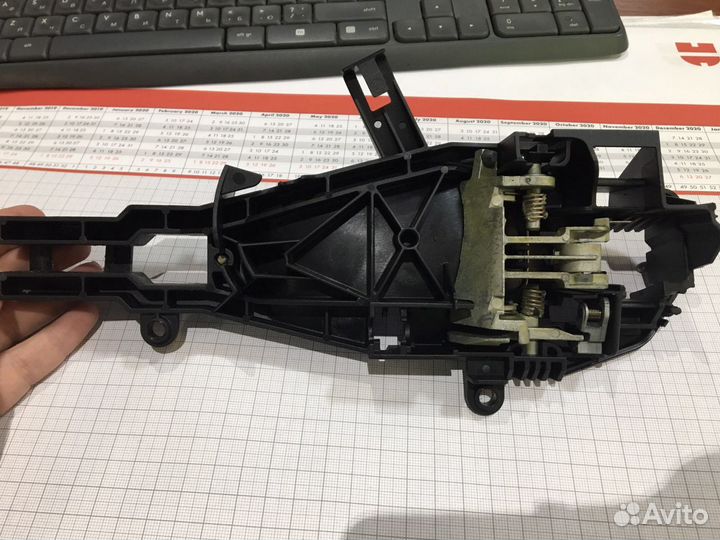 Держатель наружной ручки двери передней правой BMW