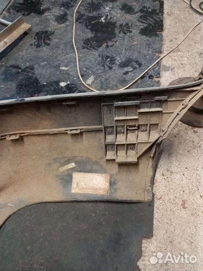 Бампер Ауди 100 с 45