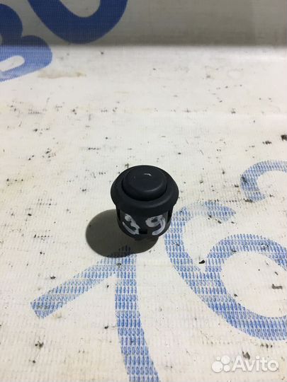 Кнопка открывания багажника LADA granta 1.6 мт лиф