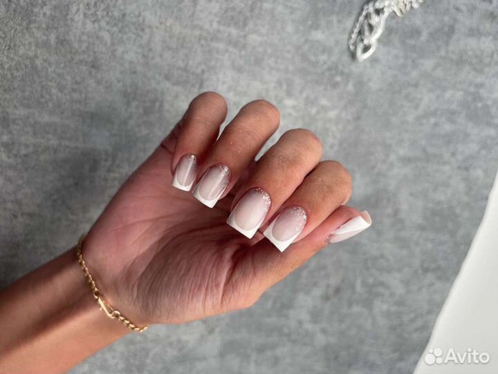 Маникюр на дому