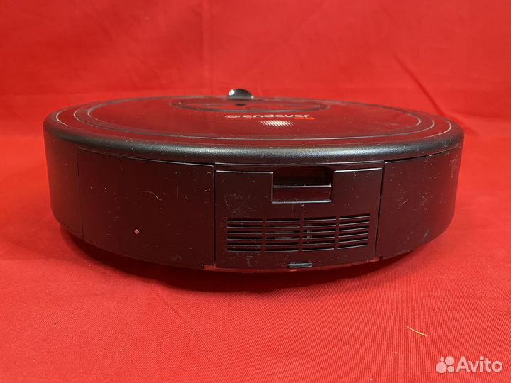 Робот пылесос рабочий