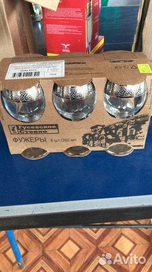 Посуда хрустальная много