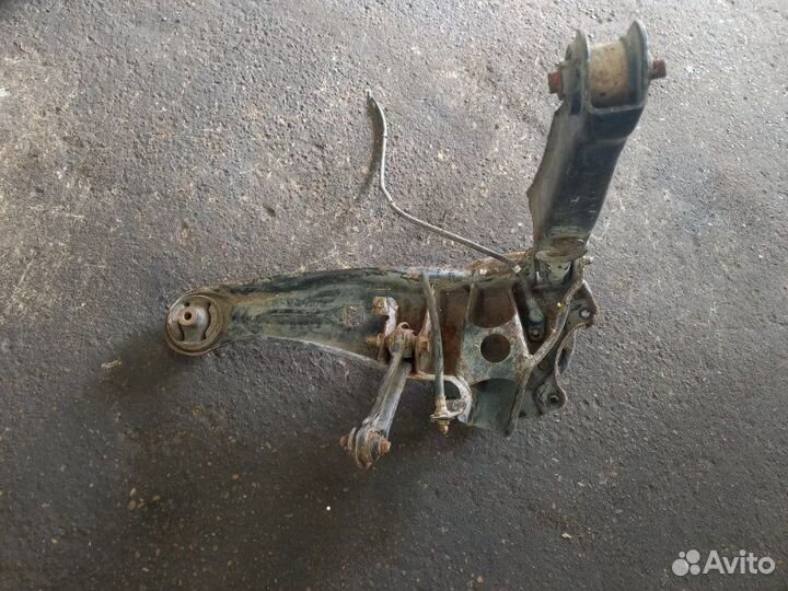 Рычаг продольный задний левый Mitsubishi Lancer 9