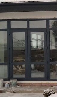 Дверь пластиковая входная в коттедж, частный дом