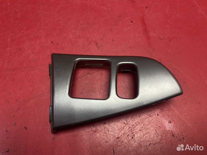 Накладка торпедо MR506517 Mitsubishi Lancer 9 (CS)